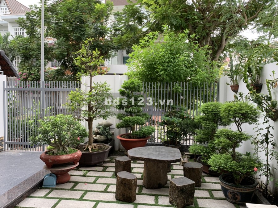 Bán Biệt Thự Khu Nam Long Trần Trọng Cung. Dt: 8x25m trệt 2 lầu giá 21.5 tỷ