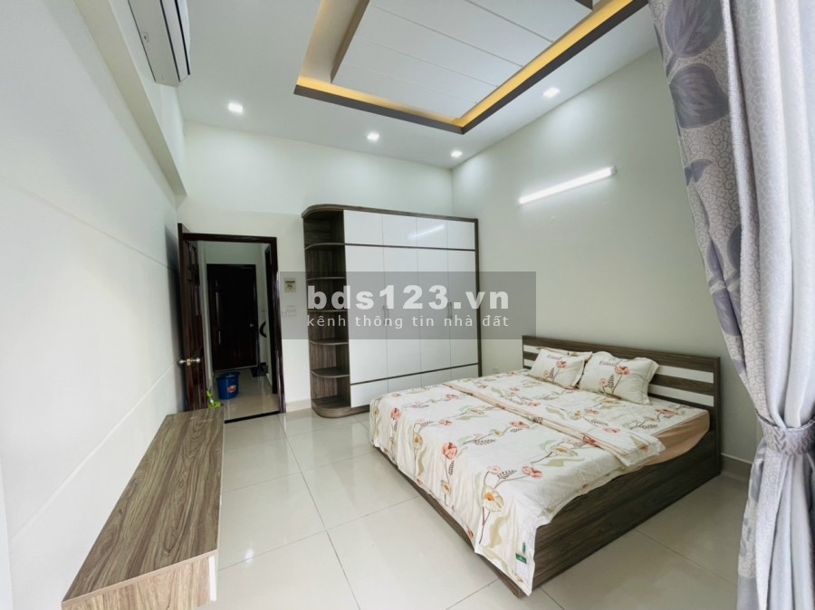 Bán nhà hẻm xe hơi Huỳnh Tấn Phát, phường Phú Mỹ Quận 7. Dt: 4x15m trệt 2 lầu sân thượng, 4pn chỉ 4.950 tỷ