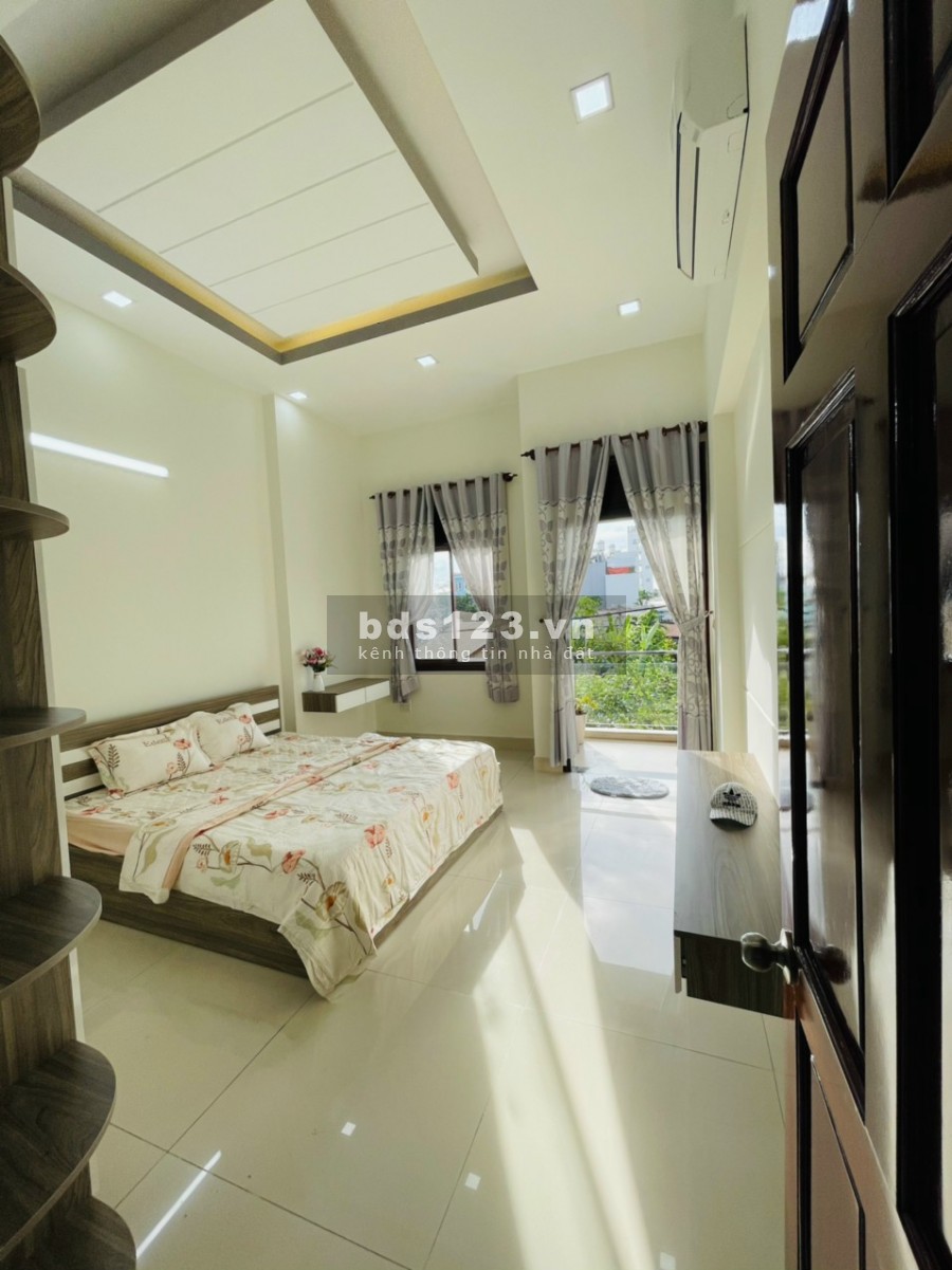 Bán nhà hẻm xe hơi Huỳnh Tấn Phát, phường Phú Mỹ Quận 7. Dt: 4x15m trệt 2 lầu sân thượng, 4pn chỉ 4.950 tỷ