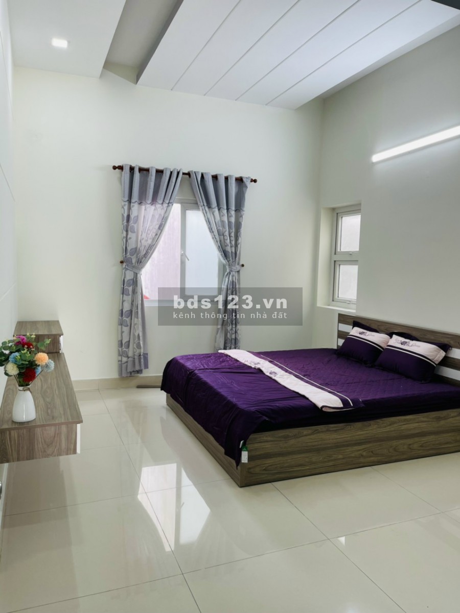Bán nhà hẻm xe hơi Huỳnh Tấn Phát, phường Phú Mỹ Quận 7. Dt: 4x15m trệt 2 lầu sân thượng, 4pn chỉ 4.950 tỷ
