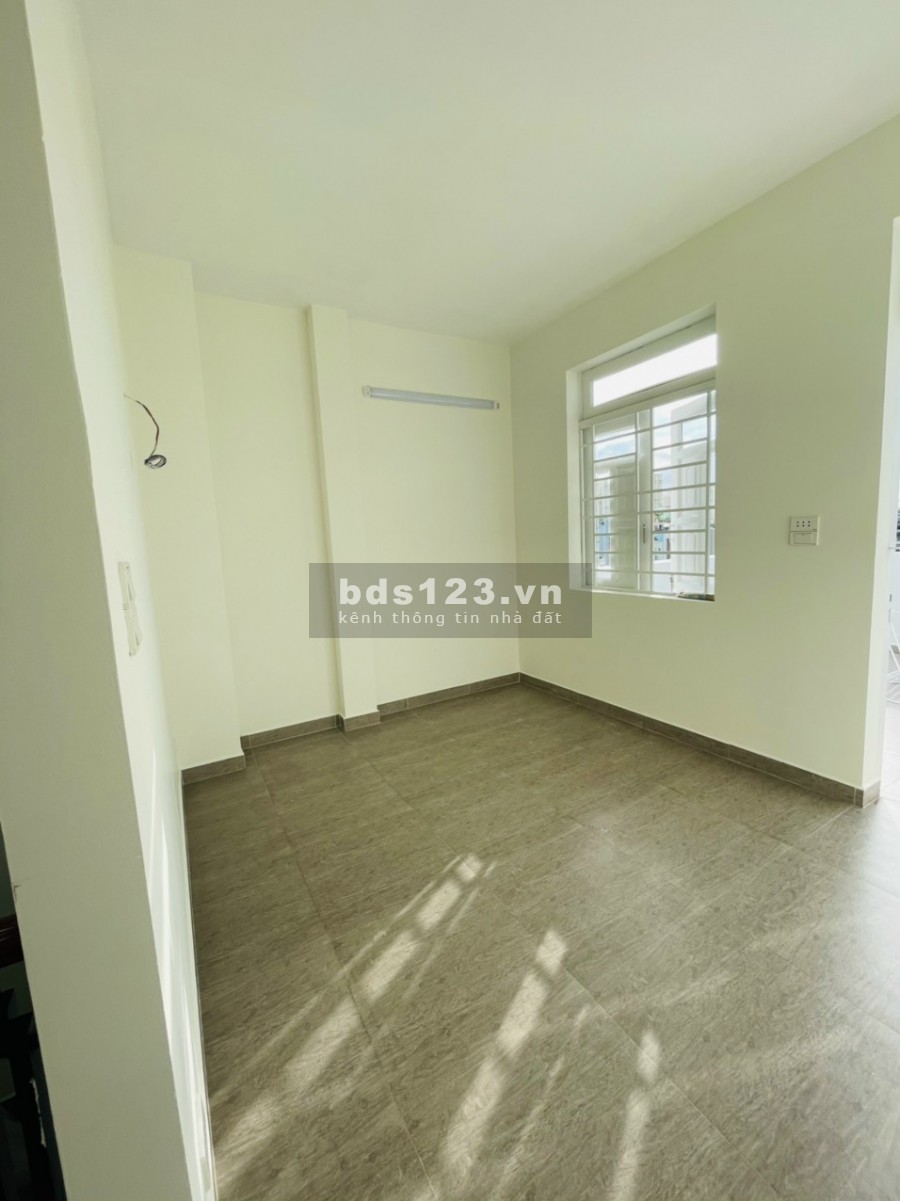 Bán nhà hẻm xe hơi Huỳnh Tấn Phát, phường Phú Mỹ Quận 7. Dt: 4x15m trệt 2 lầu sân thượng, 4pn chỉ 4.950 tỷ