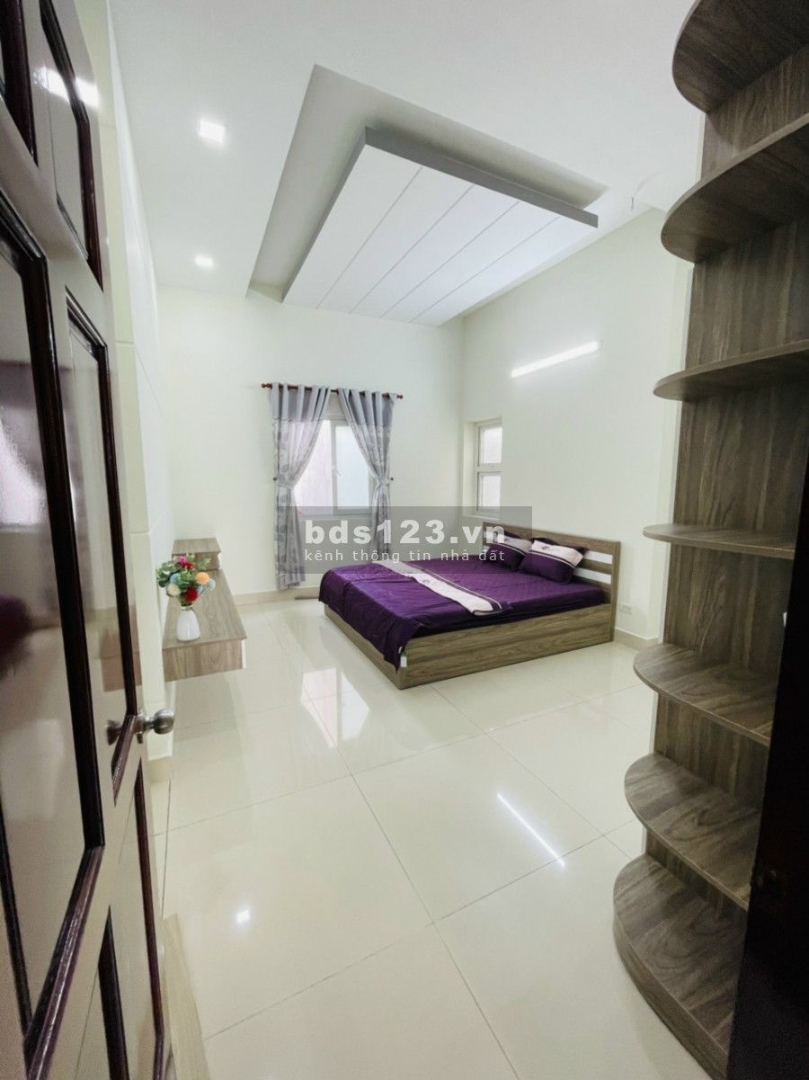 Bán nhà hẻm xe hơi Huỳnh Tấn Phát, phường Phú Mỹ Quận 7. Dt: 4x15m trệt 2 lầu sân thượng, 4pn chỉ 4.950 tỷ