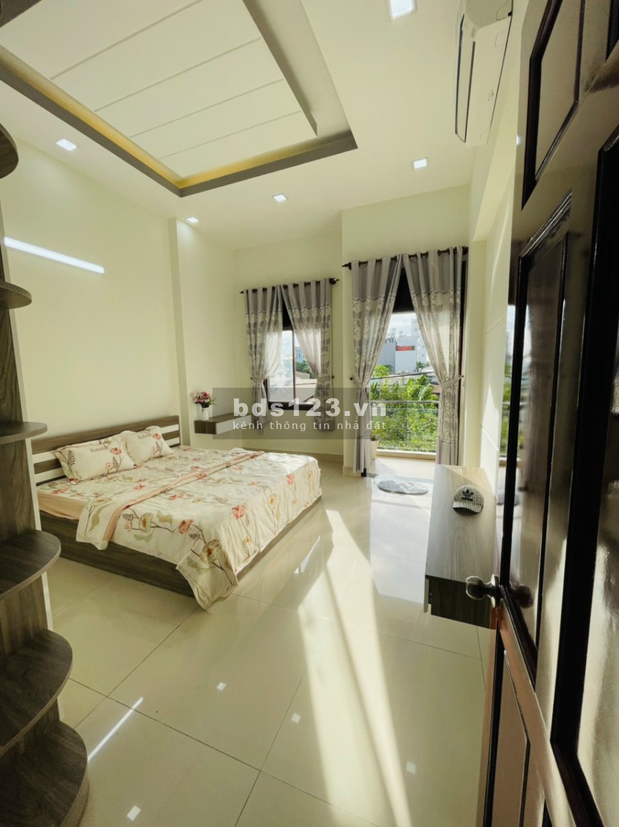 Bán nhà hẻm xe hơi Huỳnh Tấn Phát, phường Phú Mỹ Quận 7. Dt: 4x15m trệt 2 lầu sân thượng, 4pn chỉ 4.950 tỷ