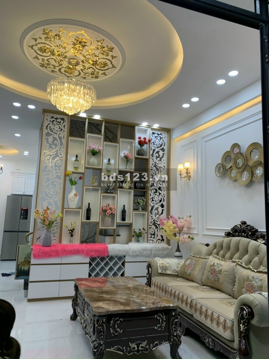 Bán gấp nhà Full nội thất cao cấp hẻm 1422 Huỳnh Tấn Phát, Phú Mỹ Quận 7.Dt:5x10m,trệt 2 lầu 4pn giá chỉ 4.5 tỷ thương lượng