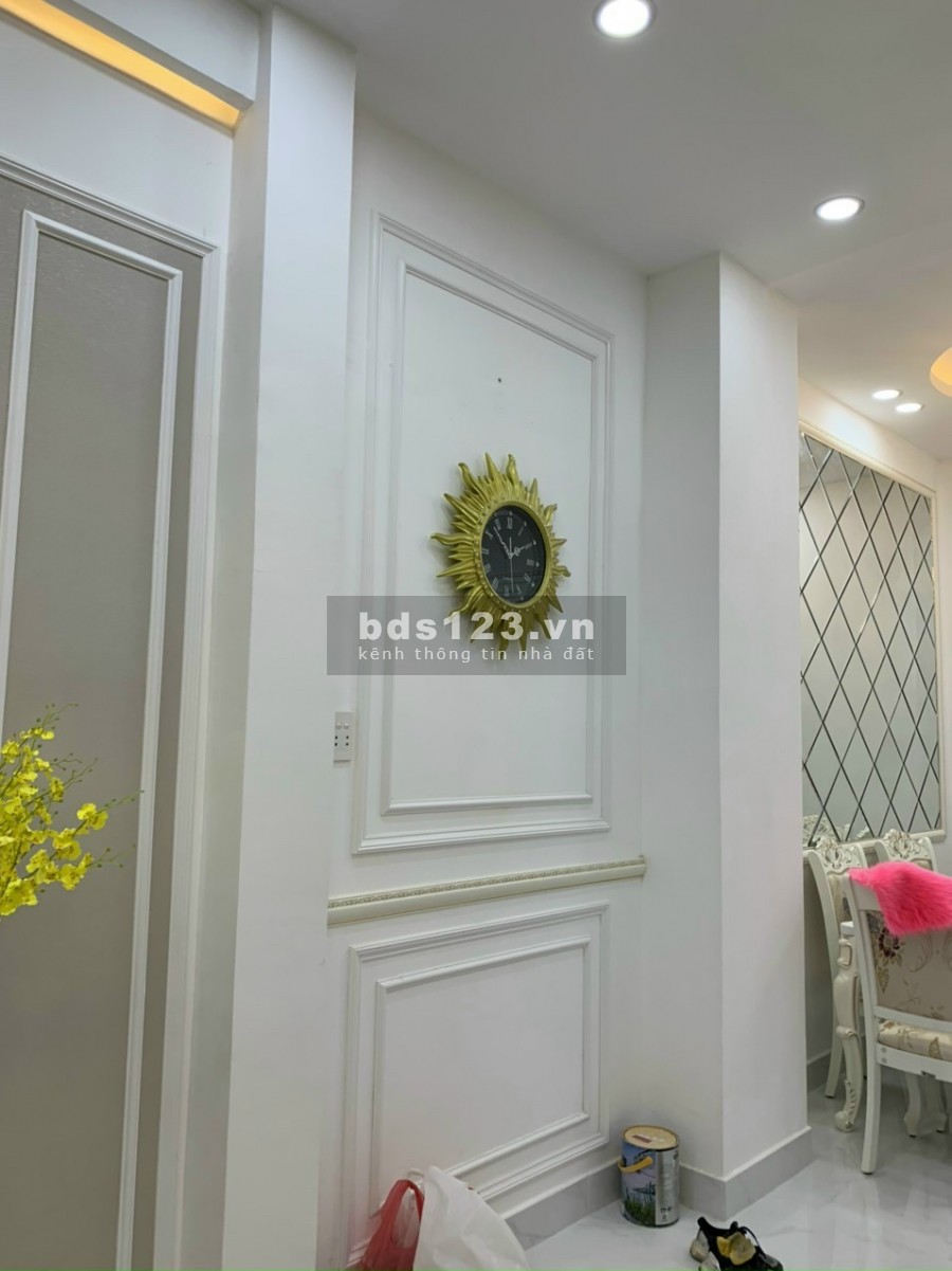 Bán gấp nhà Full nội thất cao cấp hẻm 1422 Huỳnh Tấn Phát, Phú Mỹ Quận 7.Dt:5x10m,trệt 2 lầu 4pn giá chỉ 4.5 tỷ thương lượng
