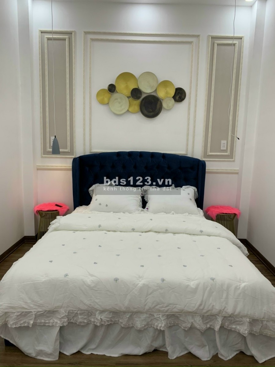 Bán gấp nhà Full nội thất cao cấp hẻm 1422 Huỳnh Tấn Phát, Phú Mỹ Quận 7.Dt:5x10m,trệt 2 lầu 4pn giá chỉ 4.5 tỷ thương lượng