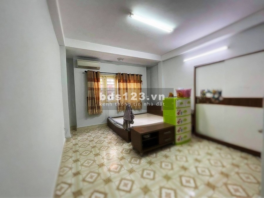 Cho thuê nhà 1 trệt 1 lửng 2 lầu, hẻm thông xe tải Đào Duy Anh, phường 9, quận Phú Nhuận. 15 triệu/tháng