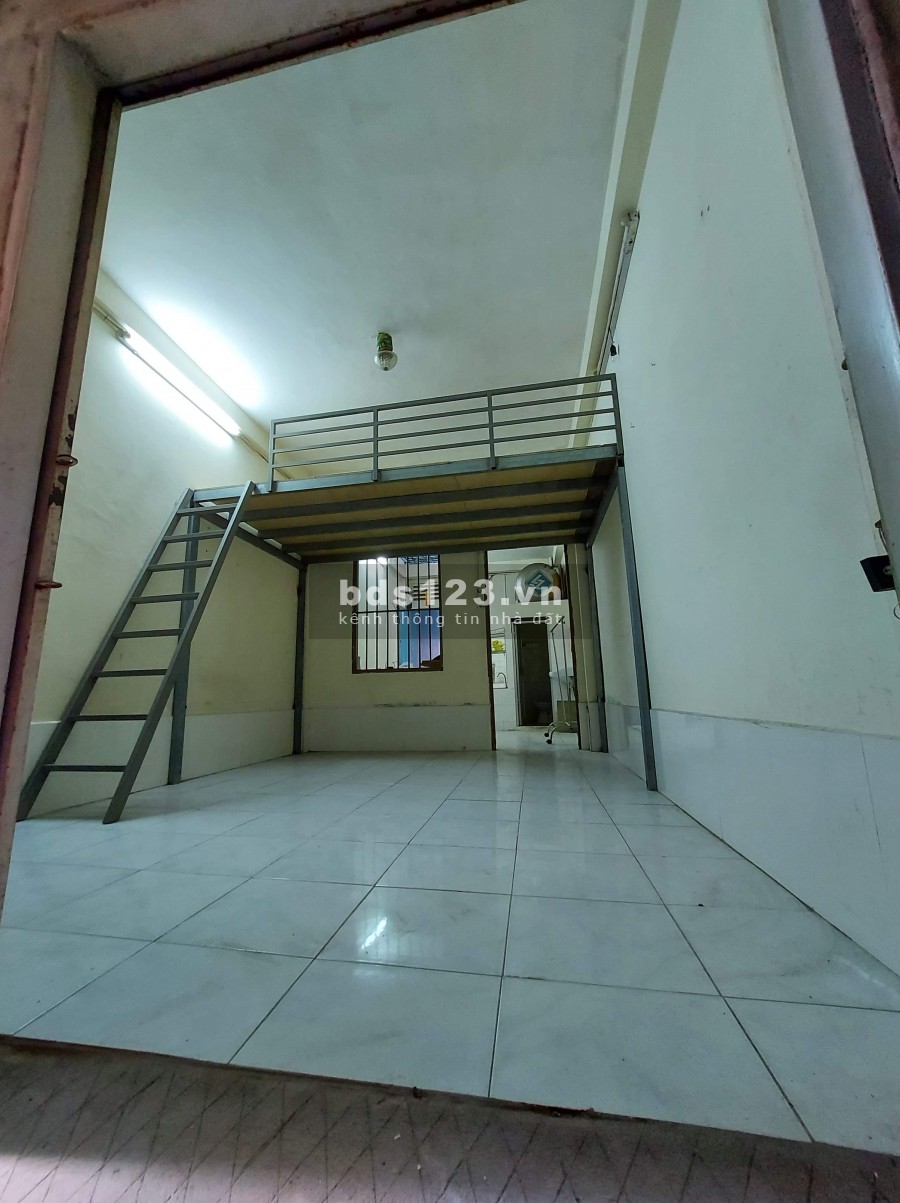 Nhà nguyên căn, có gác, dt 40m2 Hem XH 158.P12.Tân Bình