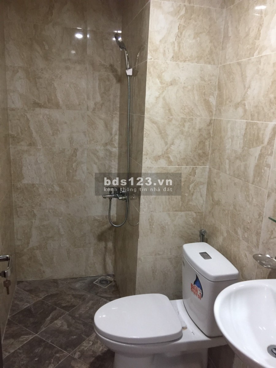 Cho thuê căn hộ chung cư A10 Nguyễn Chánh 90m2, 3Pn nhà mới, thoáng 12Tr/Tháng