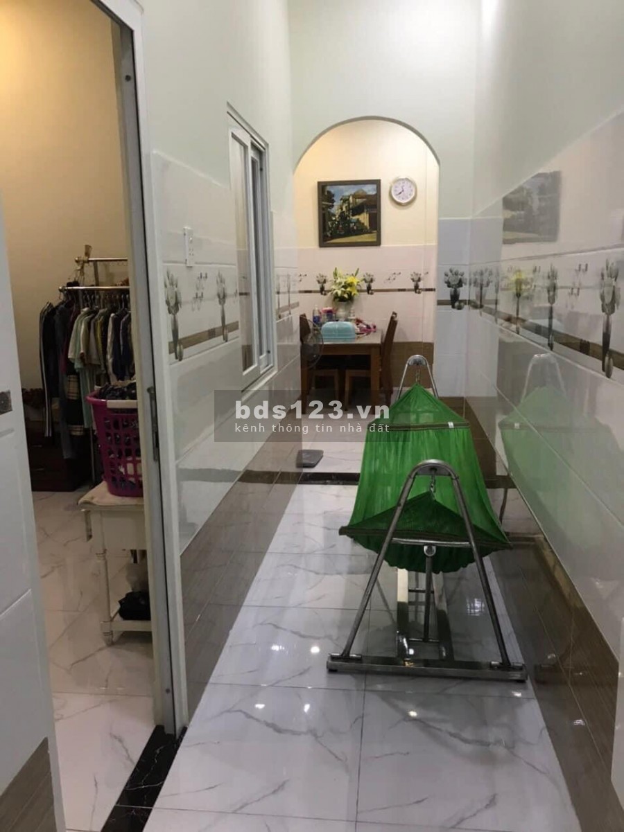 Chính chủ bán gấp nhà 1 trệt 1 lầu gần chợ Chánh Lưu, SHR, MT ĐT 741 phù hợp kinh doanh