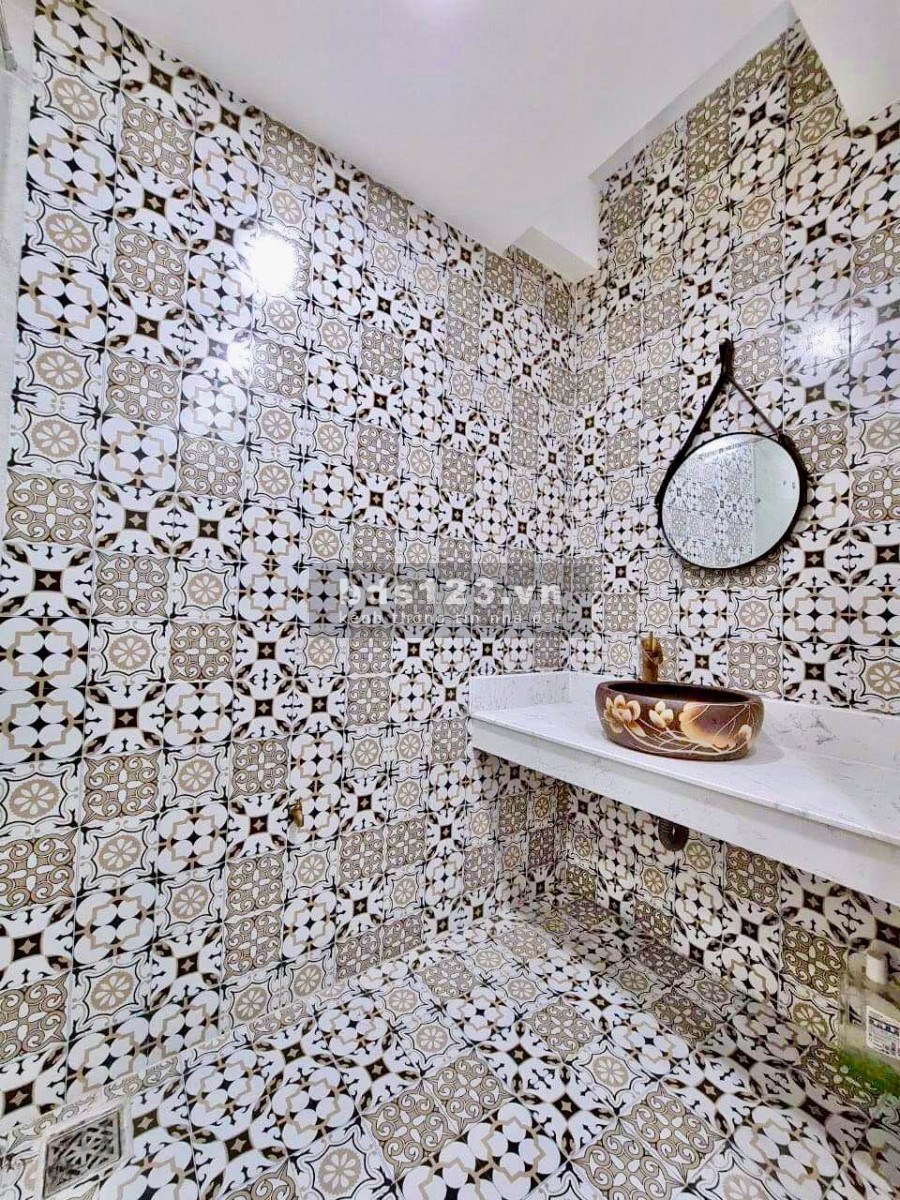 Nhà Trịnh Đình Trọng Tân Phú 82m2-hẻm xe hơi 6m chỉ 5.4 tỷ