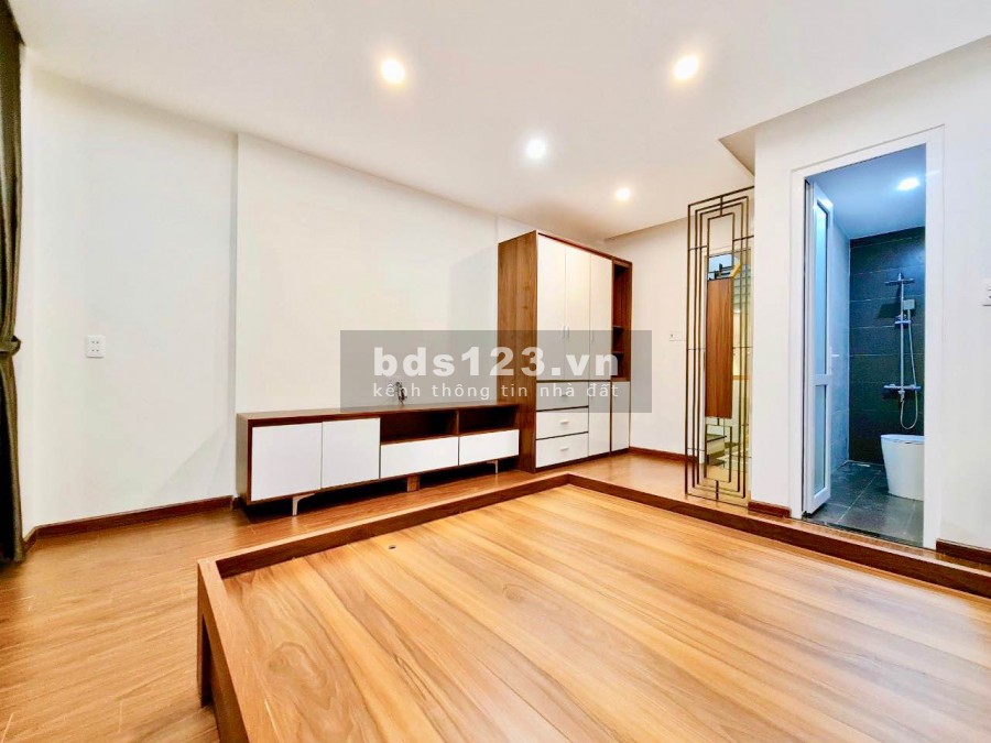 Nhà Trịnh Đình Trọng Tân Phú 82m2-hẻm xe hơi 6m chỉ 5.4 tỷ