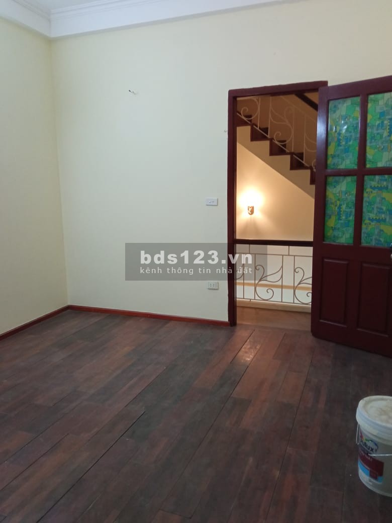 Cho thuê nhà 3 tầng mới 2PN, thông thoáng, ngõ thông, oto đỗ cửa phố Kim Ngưu, Hai Bà Trưng