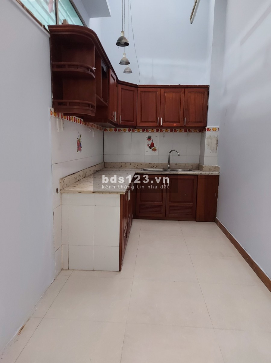 Cho thuê nhà ở sinh hoạt mặt tiền 49D khu Nam Long, Phú Thuận Quận 7 nguyên căn, nhà trống,