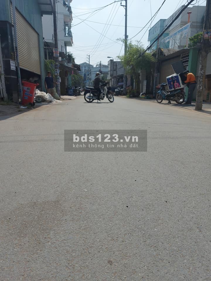 Bán mảnh đất vàng HXH Hà Huy Giáp Quận 12 130m2 vị trí đẹp giá 4.8 tỷ.