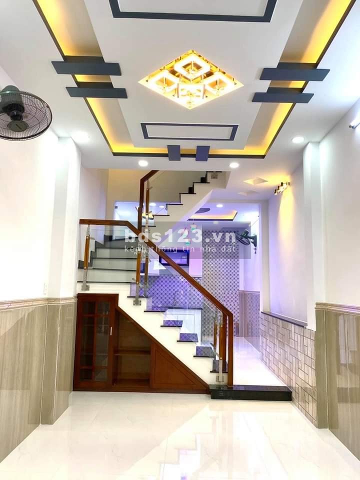 Kẹt vốn cấn bán căn nhà 41m2 Liên Khu 4 5 giá 1 tỷ 980 triệu.