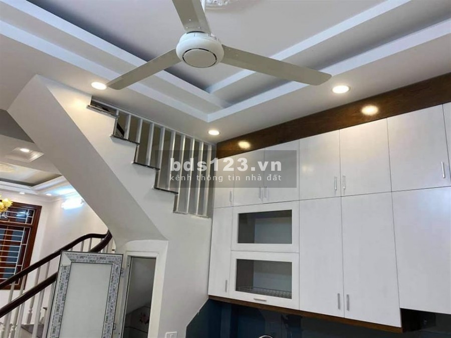 Nhà mới 1T - 2L, ST, DT 32m2, đường Lê Hồng Phong, Giá 4,2 tỷ