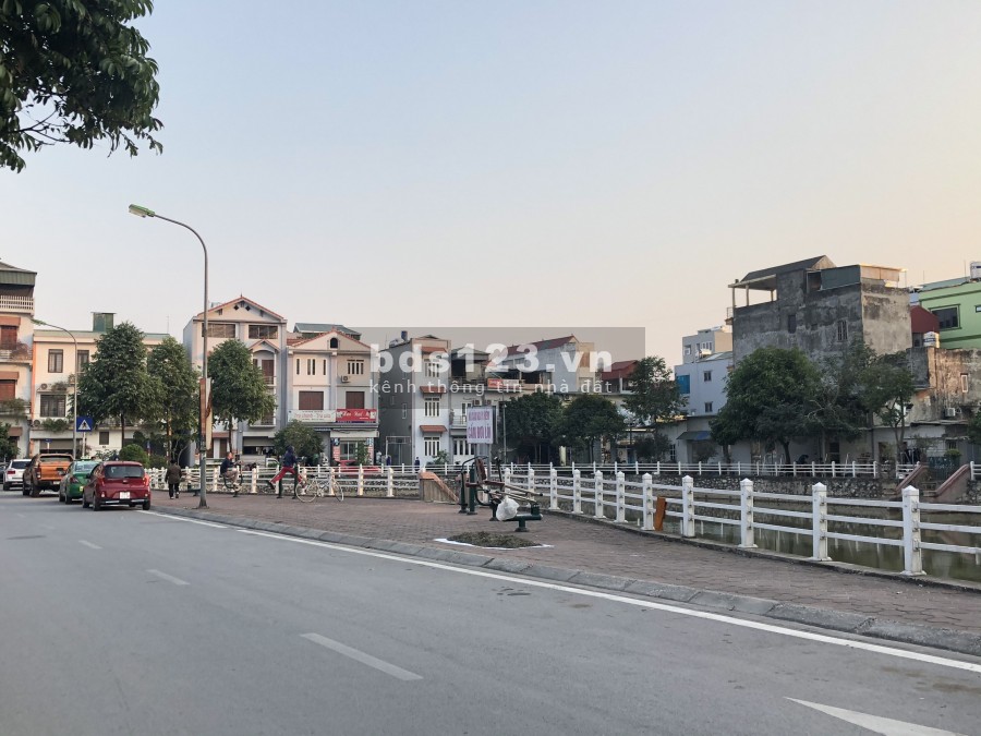 Lô đất đẹp nhất Phúc Lợi, kinh doanh sầm uất, gần trường học, chợ, công viên, đường 6.5m
