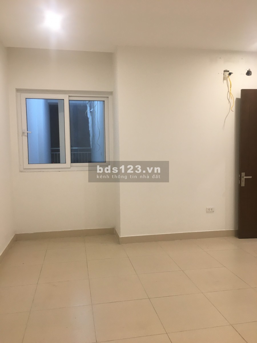 Chính chủ gửi bán hơn 30 căn hộ ở Chung cư 60 Hoàng Quốc Việt, cập nhập tháng 01/2021, giá chỉ từ 2,4 tỷ.