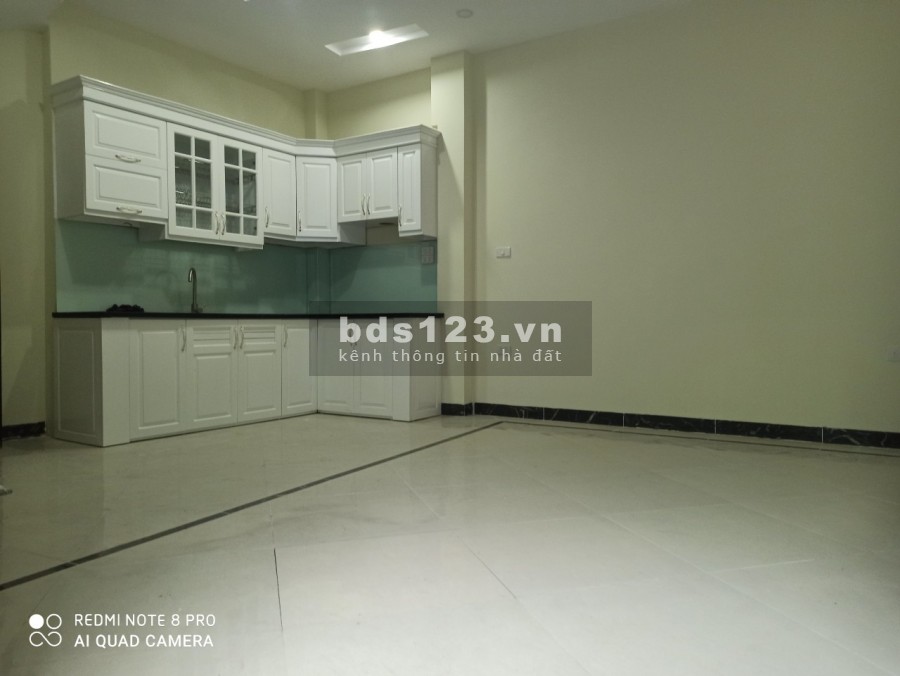 nhà cuối đường Trịnh Văn Bô,Phương Canh giá 1,85tỷ 4 Tầng 3 ngủ ô tô gần
