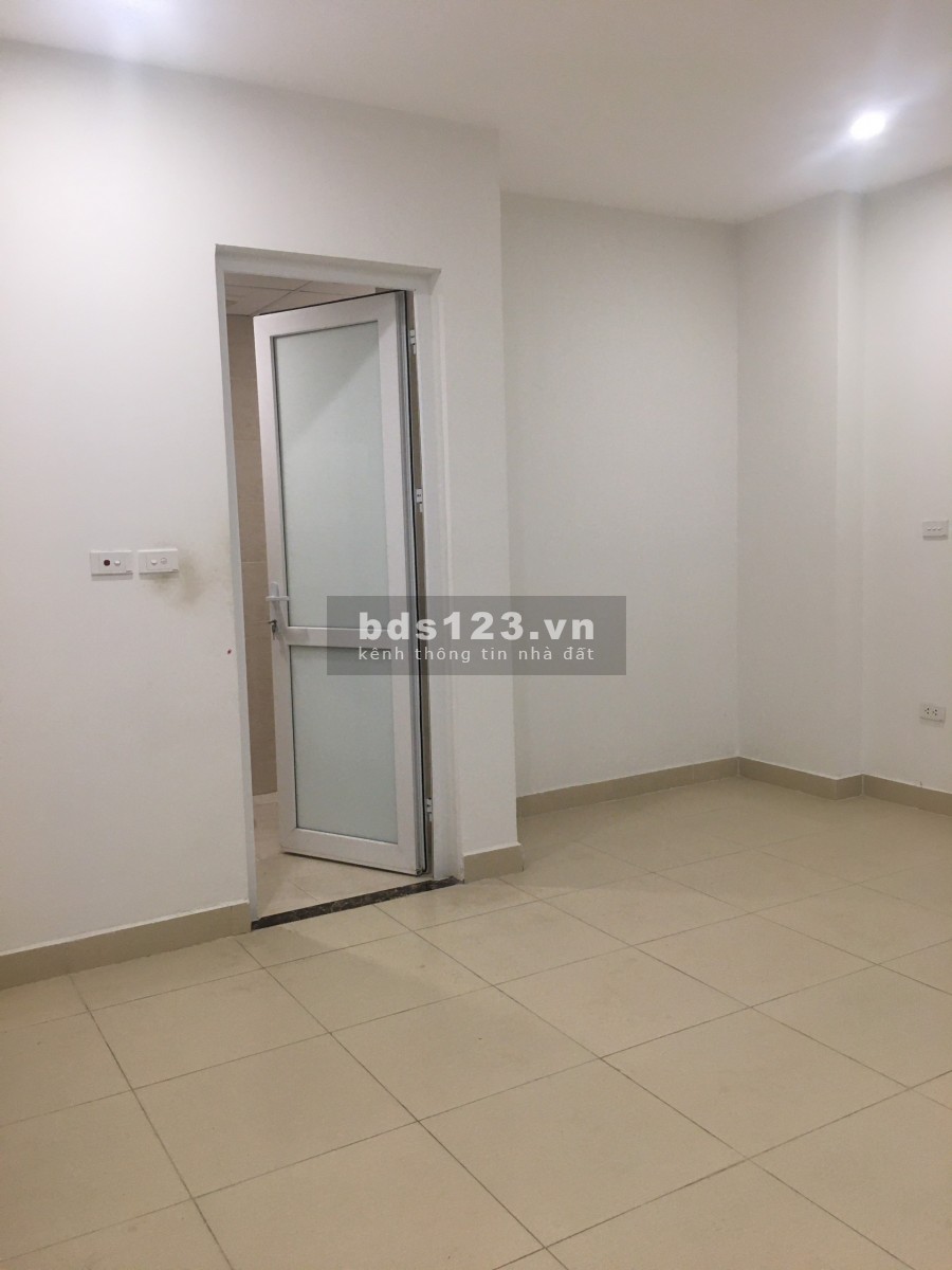 Chính chủ gửi bán hơn 30 căn hộ ở Chung cư 60 Hoàng Quốc Việt, cập nhập tháng 01/2021, giá chỉ từ 2,4 tỷ.