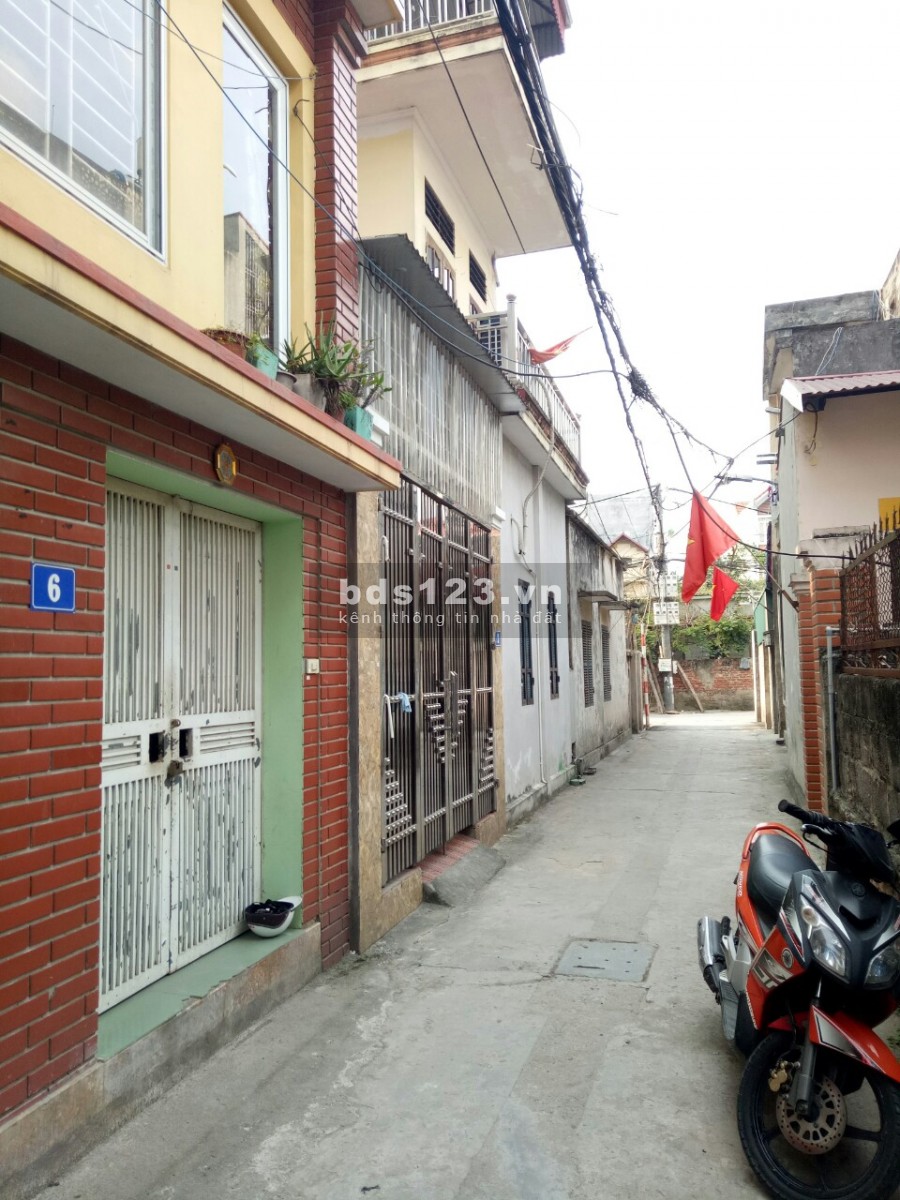 nhà cuối đường Trịnh Văn Bô,Phương Canh giá 1,85tỷ 4 Tầng 3 ngủ ô tô gần