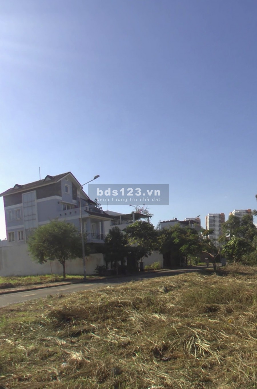 Bán lô đất MT đường Ngô Nhân Tịnh, P. 13, Q. 5 sau lưng tiệc cưới Á Đông TT 3.2 tỷ/80m2