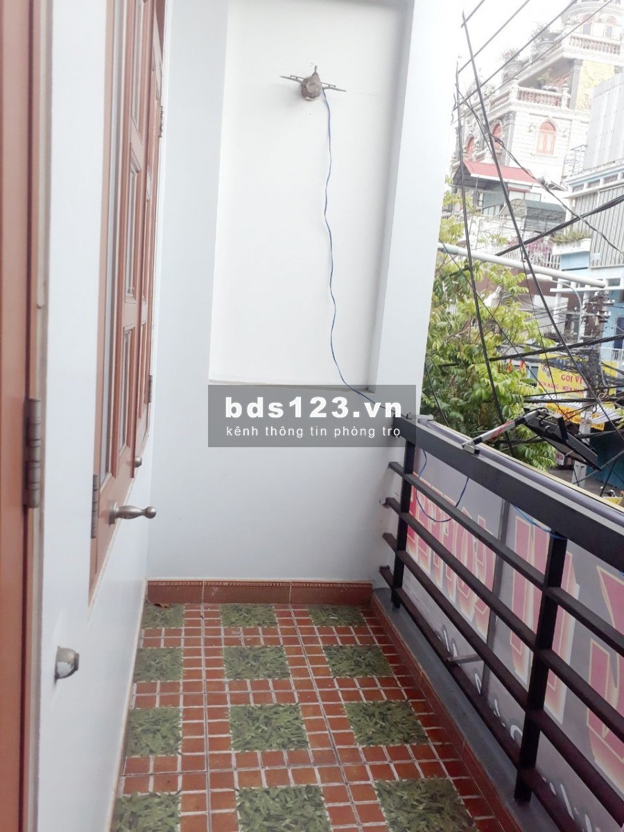 Phòng mới đẹp có nội thất mặt tiền Âu Dương Lân P3 Q8