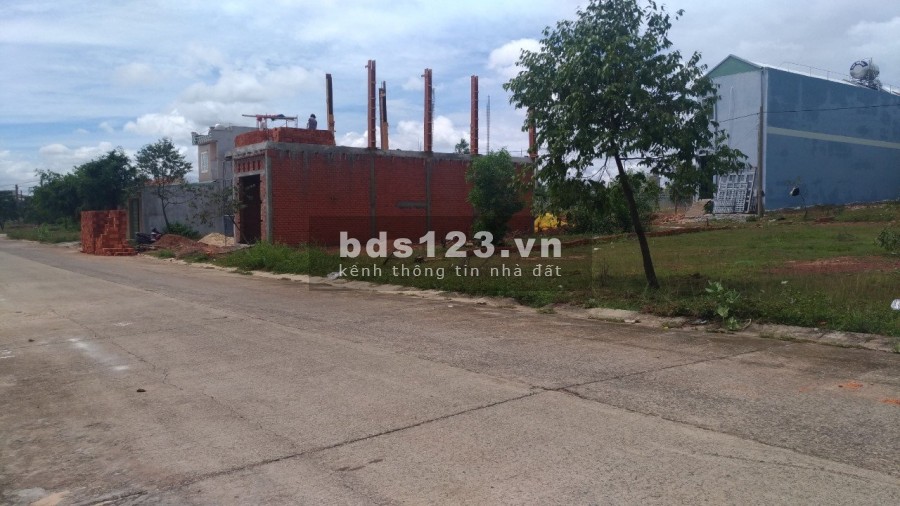 Gia đình tôi cần bán 300m2 đất thổ cư MỸ PHƯỚc 3