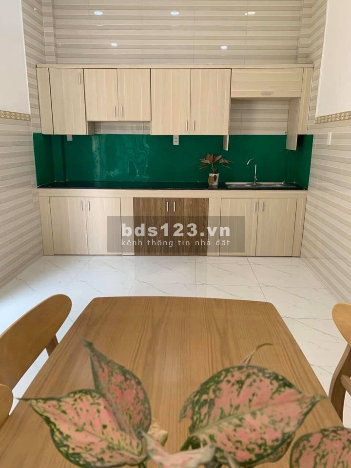 Bán nhà đường Nguyễn Thị Tú, Gần Chợ Bình Thành, 4x10m, 2 lầu, Q Bình Tân