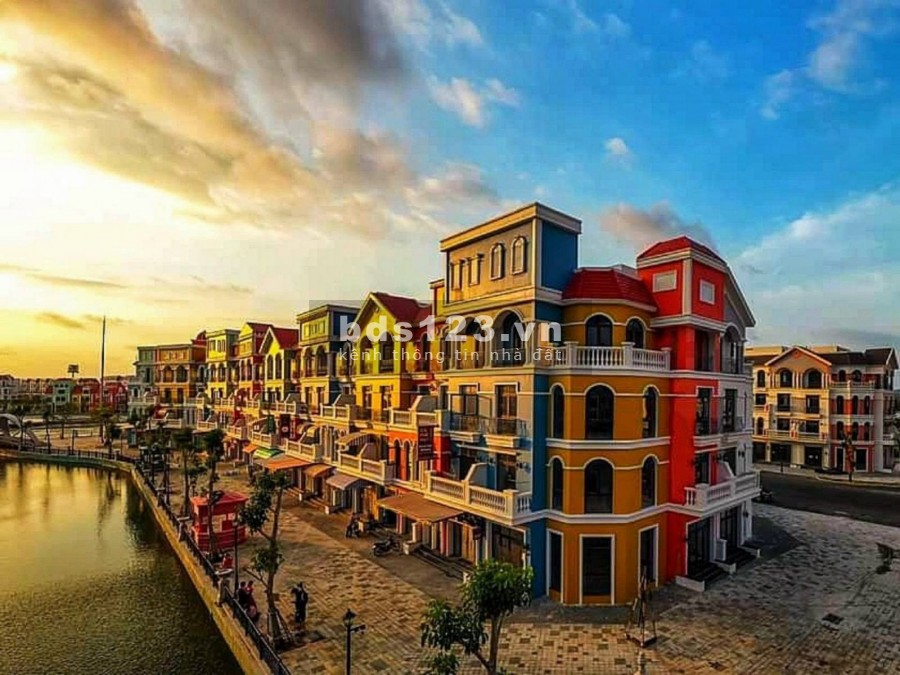 TT 3,5 tỷ để sở hữu Shophouse 5 tầng tại Grand World Phú Quốc, cam kết thuê 500 triệu/ năm