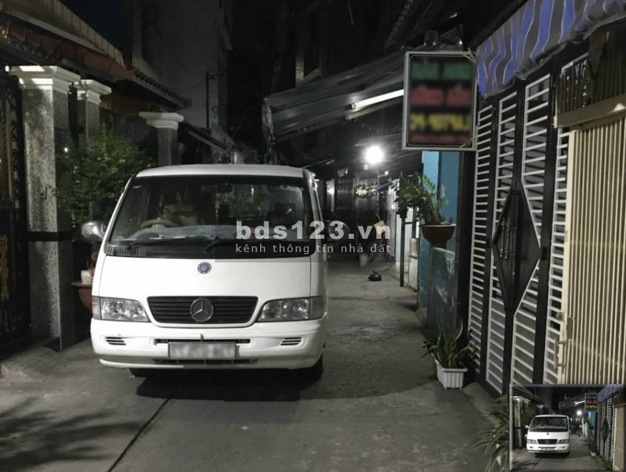 BÁN NHÀ HẺM XE HƠI NGUYÊN HỒNG 3 TẦNG DT 69M2. GIÁ 6 TỶ 950. LH: 0866067089