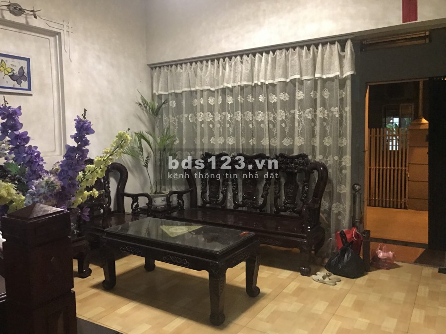 Cho thuê nhà 3 tầng, diện tích 155m, tổ 13 Thạch Bàn