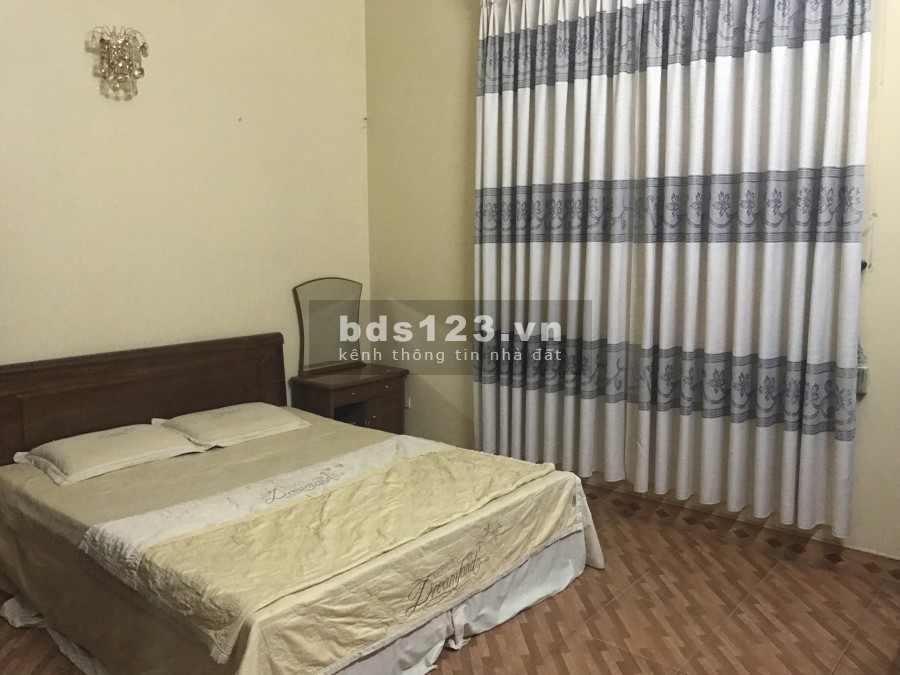Cho thuê nhà 3 tầng, diện tích 155m, tổ 13 Thạch Bàn