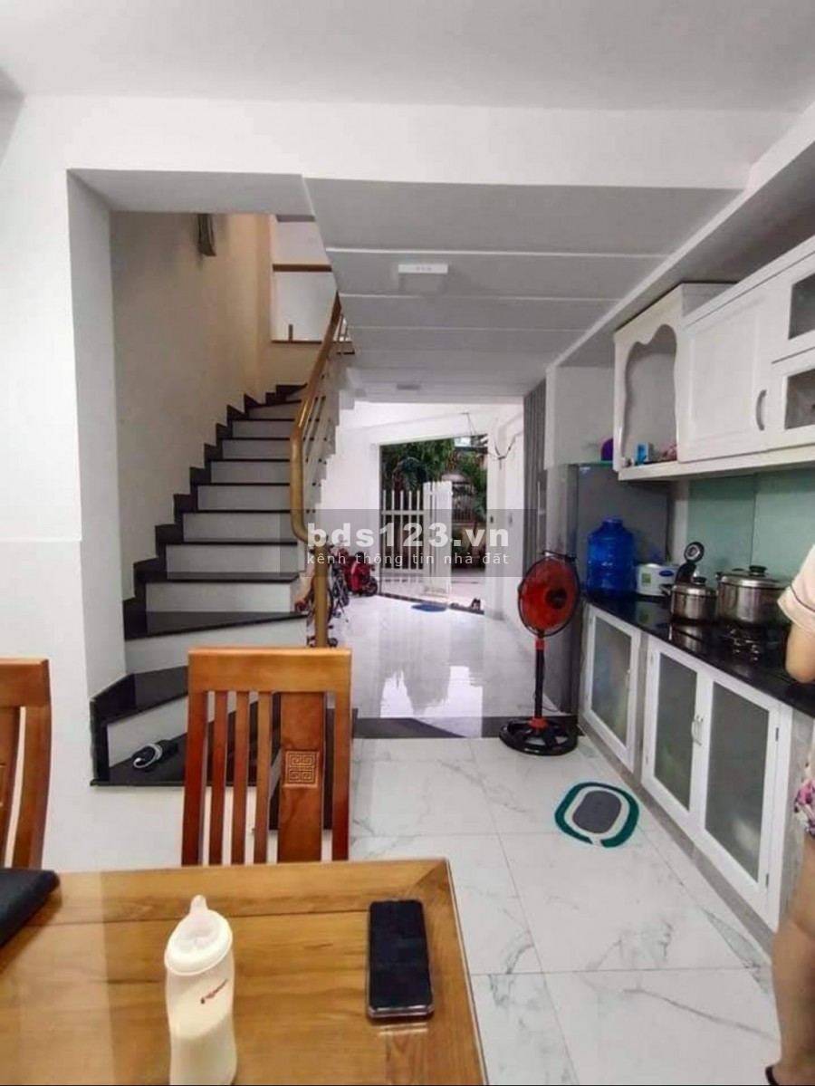 BÁN NHÀ ĐƯỜNG LÊ TRỌNG TẤN, 50M2, GIÁ CHỈ 4.8 TỶ.
