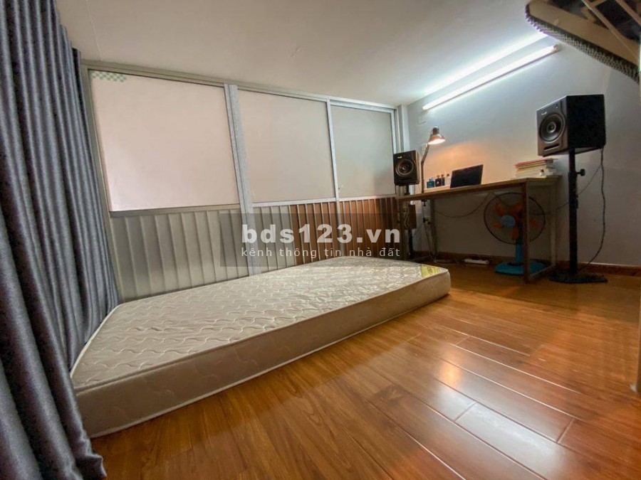 3,6 tỷ 32M2 Nam Kì Khởi Nghĩa Quận 3 Nhà chính chủ lâu đời 3 tầng ở ngay