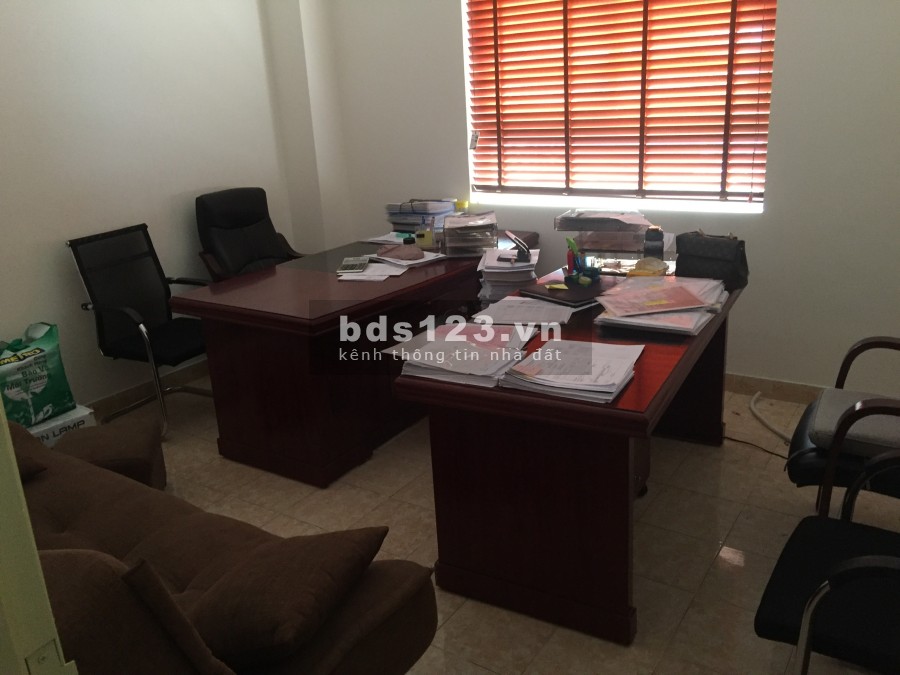 Cho thuê căn hộ 126m2 nhà HH2, phố Dương Đình Nghệ, Yên Hòa, Cầu Giấy
