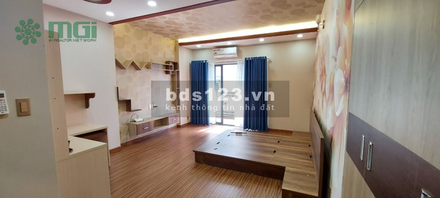 Nhà Hẻm Huỳnh Tấn Phát Quận 7 SHR