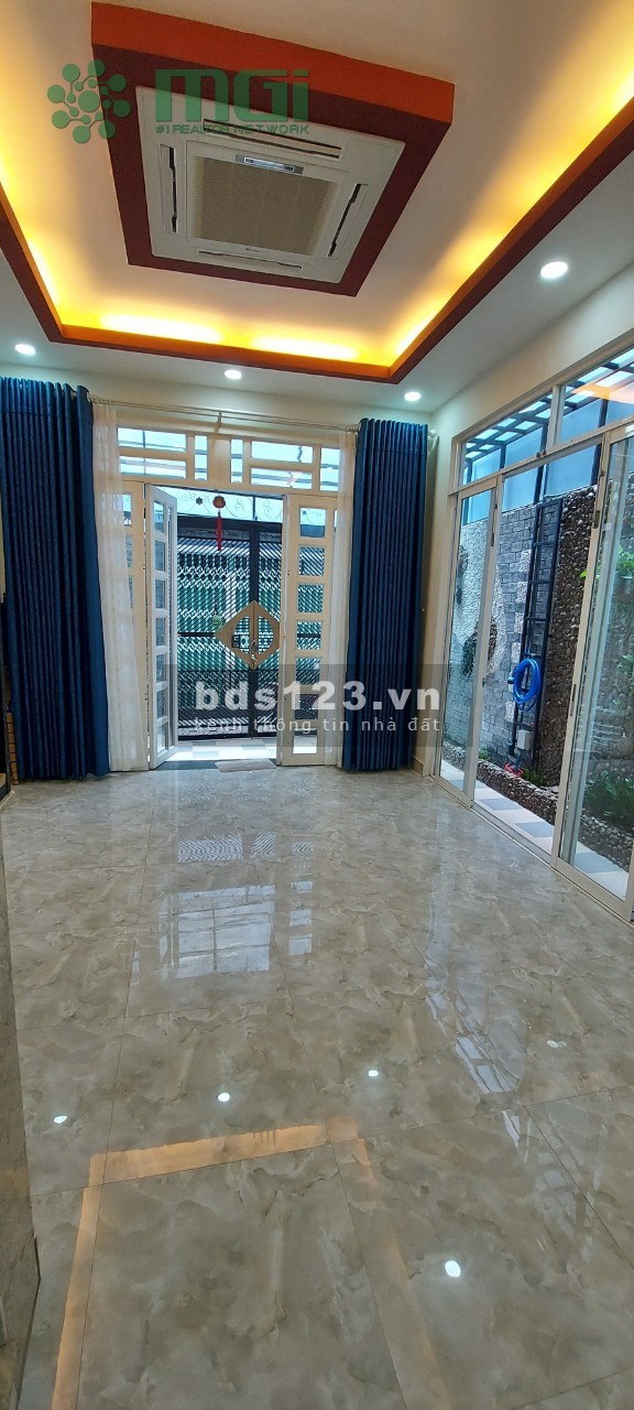 Nhà Hẻm Huỳnh Tấn Phát Quận 7 SHR