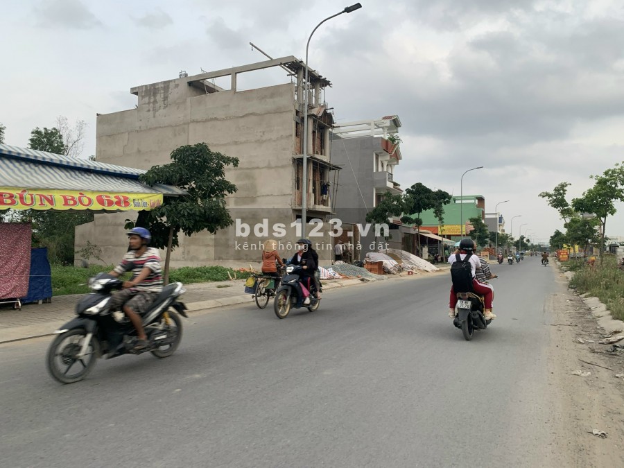 Bán 3 Lô Đất Bình Tân MT Võ Văn Vân Sổ Hồng Riêng 5x20 Liền Kề KDC Tên Lửa