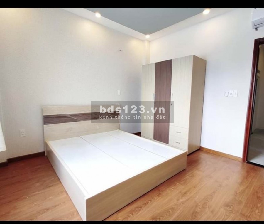 Kẹt vốn cấn bán căn nhà 41m2 Liên Khu 4 5 giá 1 tỷ 980 triệu.