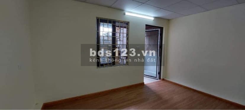 Nhà sát phố Khương Đình 40 m2, 4 tầng, mặt tiền 6.4m, Giá bán 3.75 tỷ Quận Thanh Xuân.