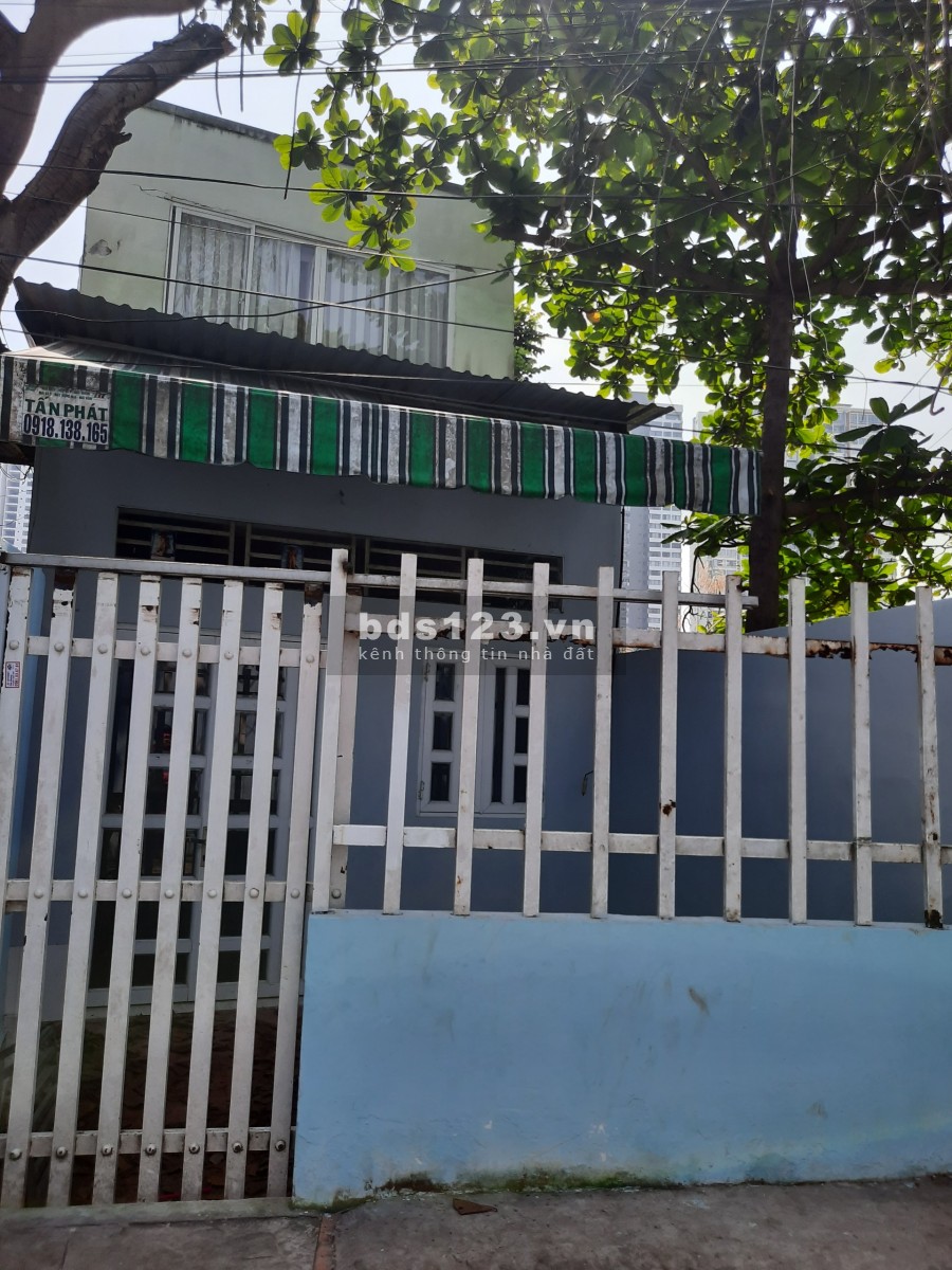 Cần bán nhà xưởng quận 7 đường đào trí