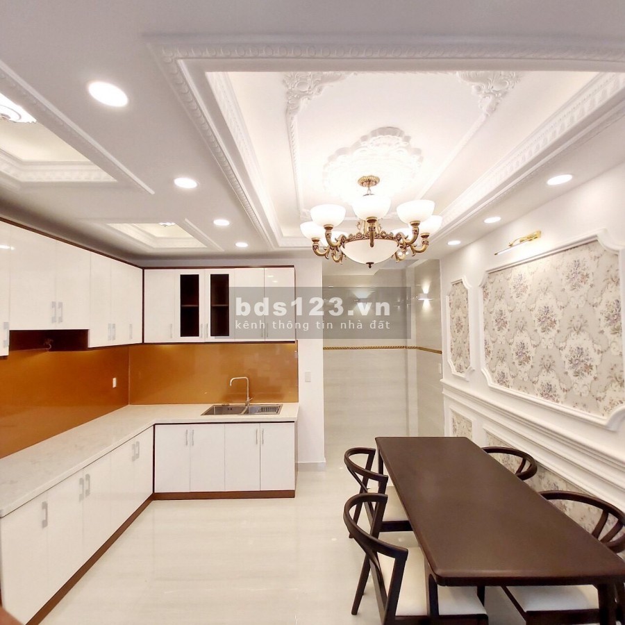 Gia đình vỡ nợ cần bán gấp nhà Long An