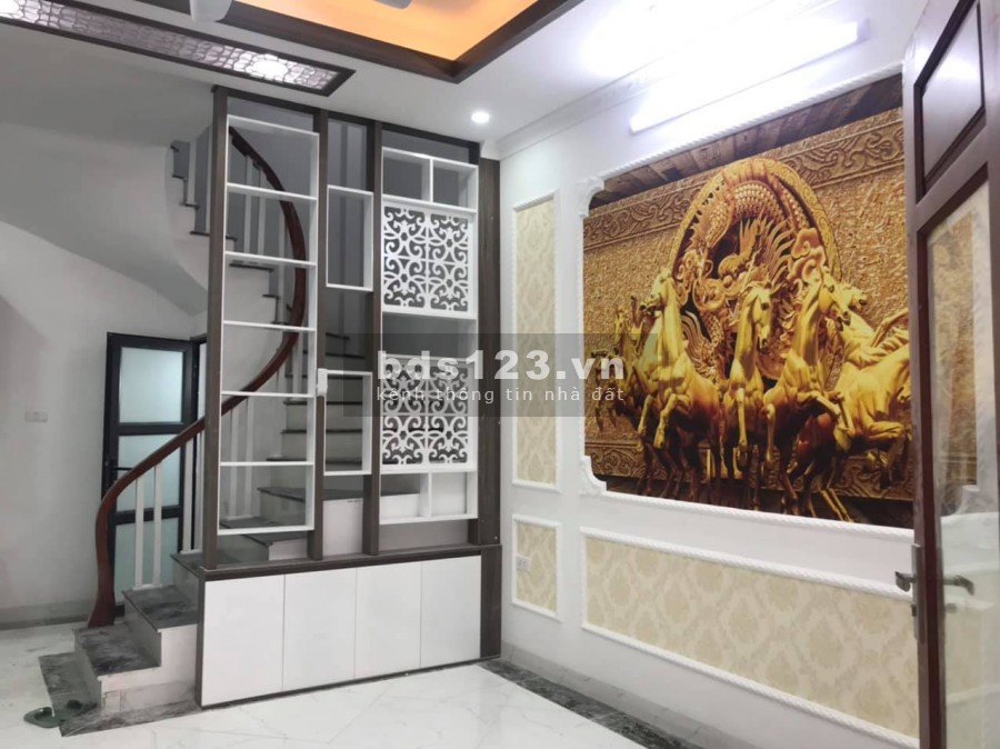 Bán nhà đường Láng 35m2 5 tầng giá 3.6ty