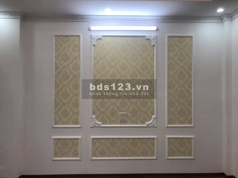 Bán nhà đường Láng 35m2 5 tầng giá 3.6ty