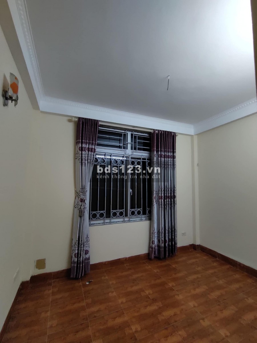 Bán nhà mặt phố Vĩnh Hưng, Hoàng Mai 20m2 giá 1,9 tỷ. LH A.Tuấn 0327283895