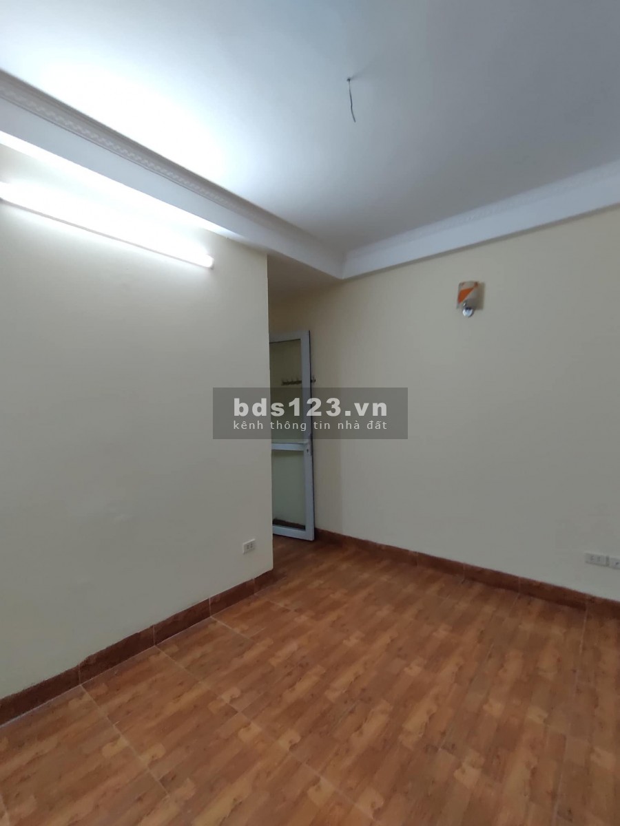 Bán nhà mặt phố Vĩnh Hưng, Hoàng Mai 20m2 giá 1,9 tỷ. LH A.Tuấn 0327283895
