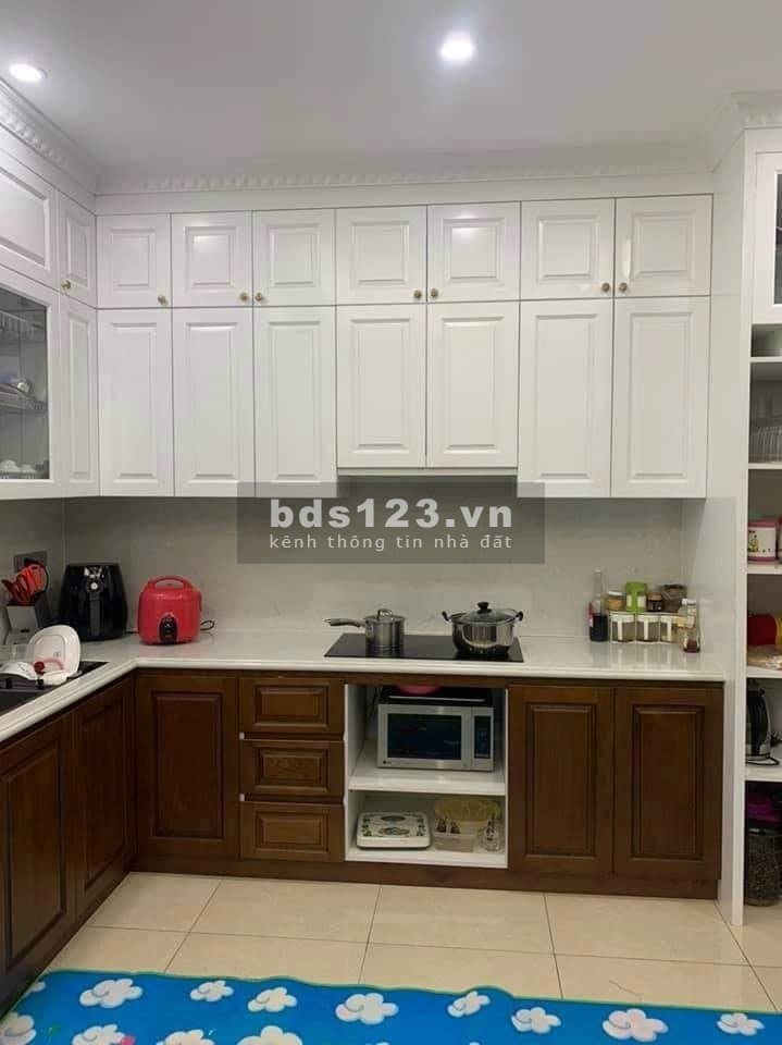 Bán gấp nhà Mặt ngõ Nam Đồng giá 24,2 tỷ, 205m2, MT 7,5m, oto đỗ sát