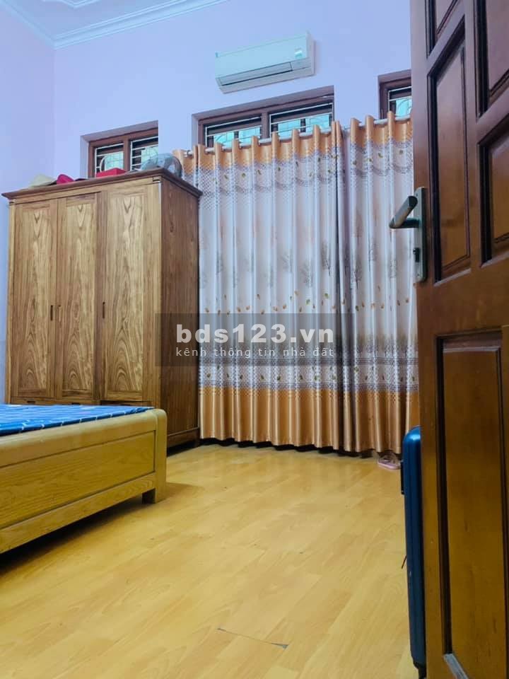 Bán nhà( Lô góc) Nguyễn Khánh Toàn, kinh doanh tốt, 55m2 * 4T, giá 5tỷ.